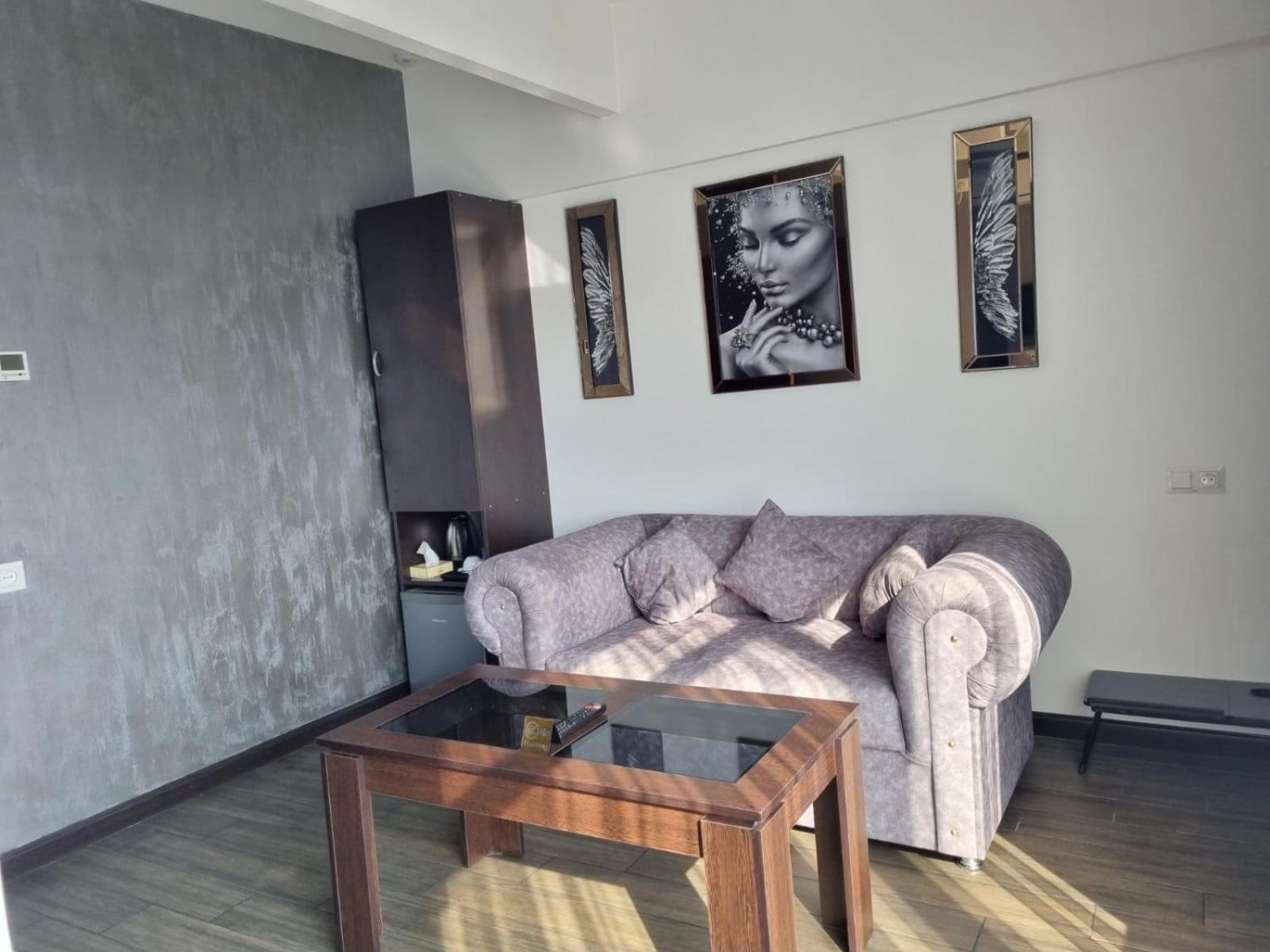 Days Hotel Yerevan Exterior foto