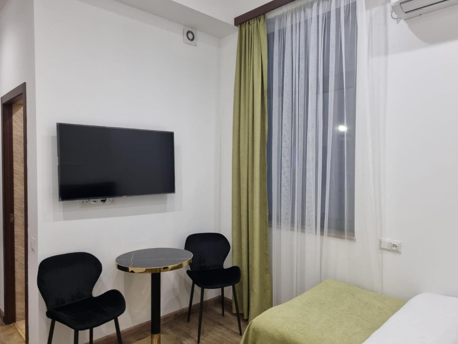 Days Hotel Yerevan Exterior foto